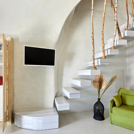 Rhenia'S Suites เอีย ภายนอก รูปภาพ