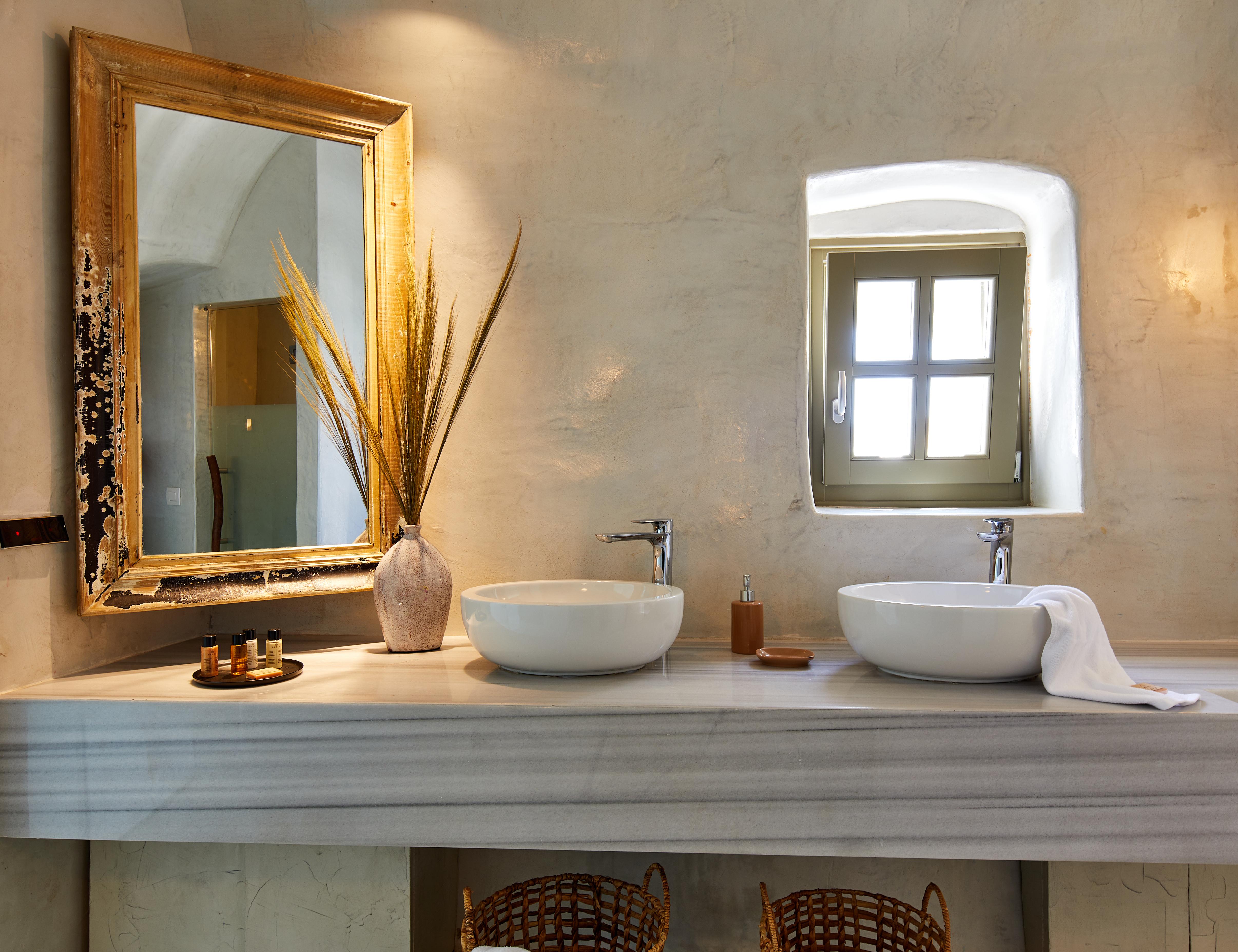 Rhenia'S Suites เอีย ภายนอก รูปภาพ